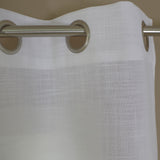 Cortina com ilhós branco solidão