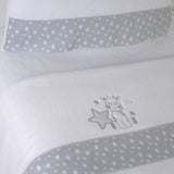 Conjunto de lençol de berço girafa coral 378 bco/cinza