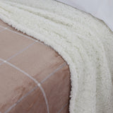 Cobertor sherpa quadrado bege