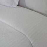 Colcha Jacquard Branca 360